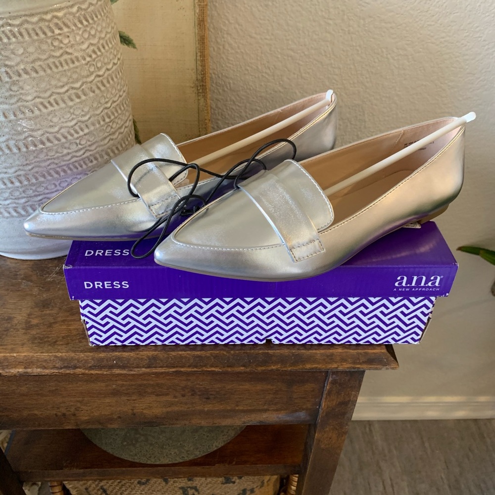New a.n.a Flats